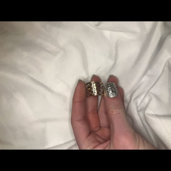 Gold ring - Picture 3 of 3